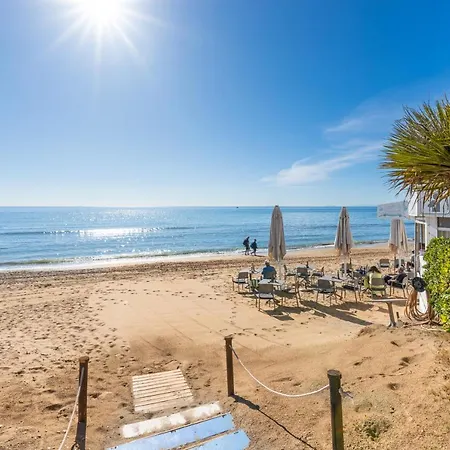 Alvarito Playa Апартаменты